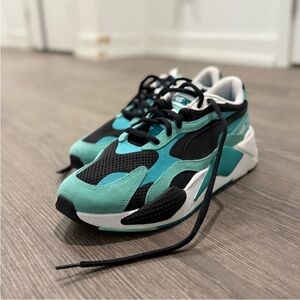 Puma Teal and Black Men's Sneakers - Never Worn